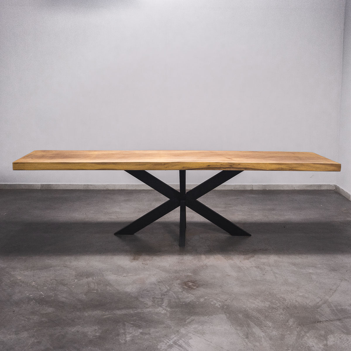 Baumscheiben Esstisch Iroko - 295 x 85 x 7 cm